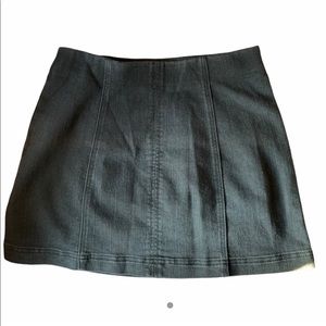 *SOLD ON MERCARI* Black high rise skirt